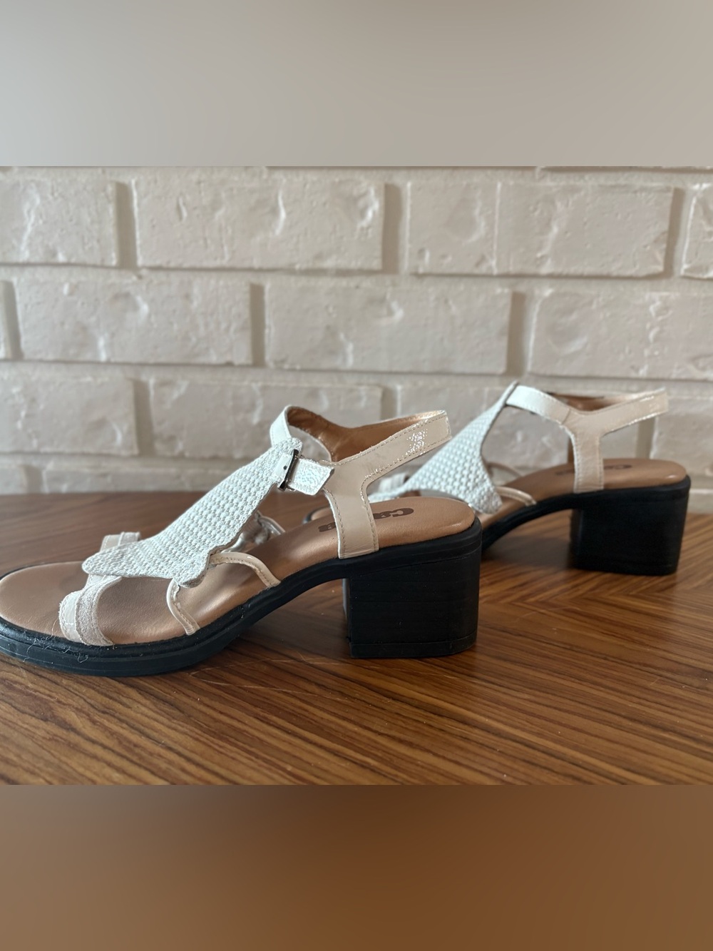 Casta White Textured Block Heel Sandals Women’s EU 37 White Leather Ankle Strap - Picture 6 of 10